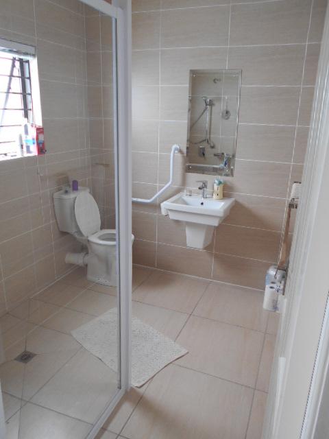 To Let 3 Bedroom Property for Rent in Pinehurst Western Cape